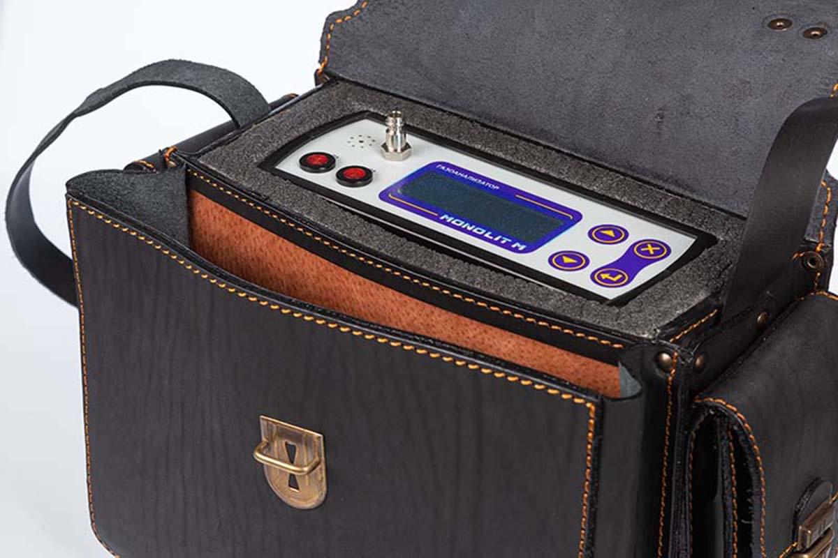 MONOLIT M inside bag